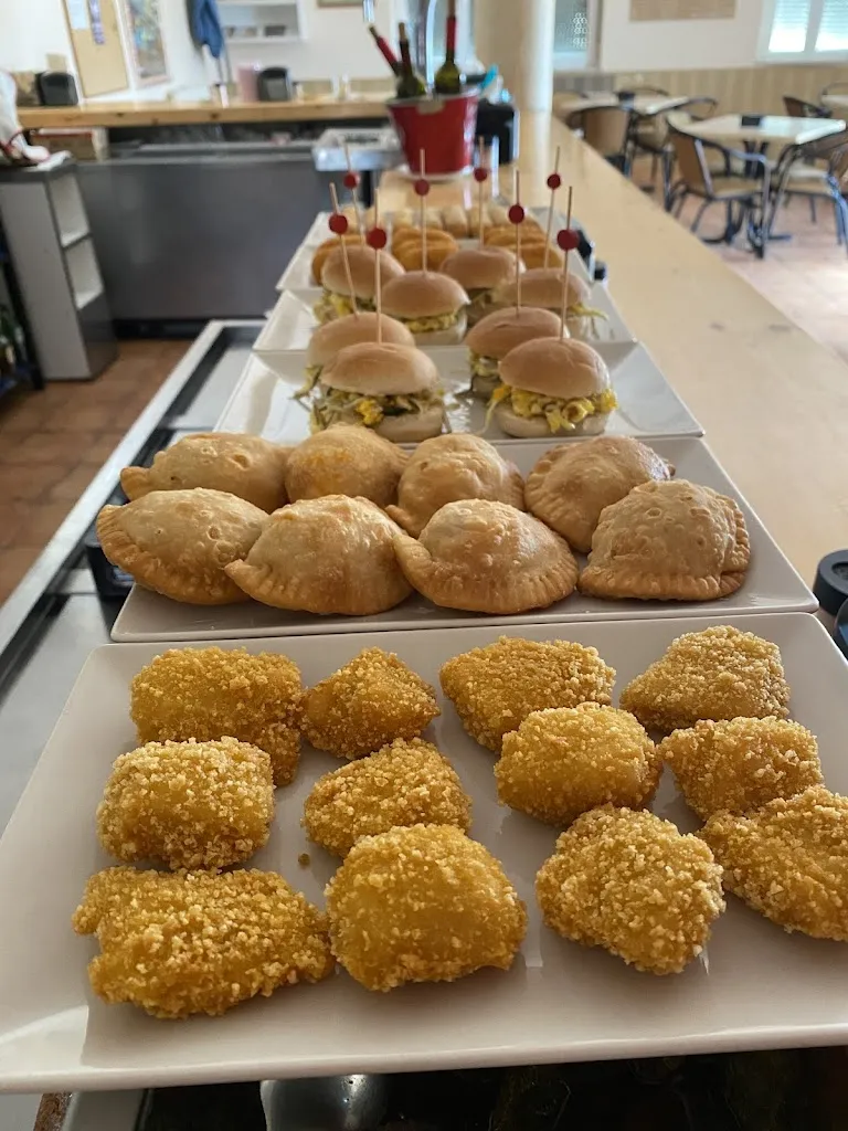 El bar de las tapas_Navianos de Valverde_slider_image_2