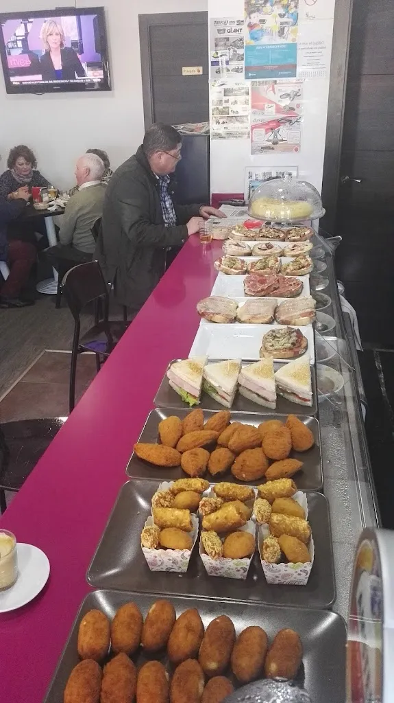 Menu_Cafetería Bar Barbelu_Morales del Vino_image_6