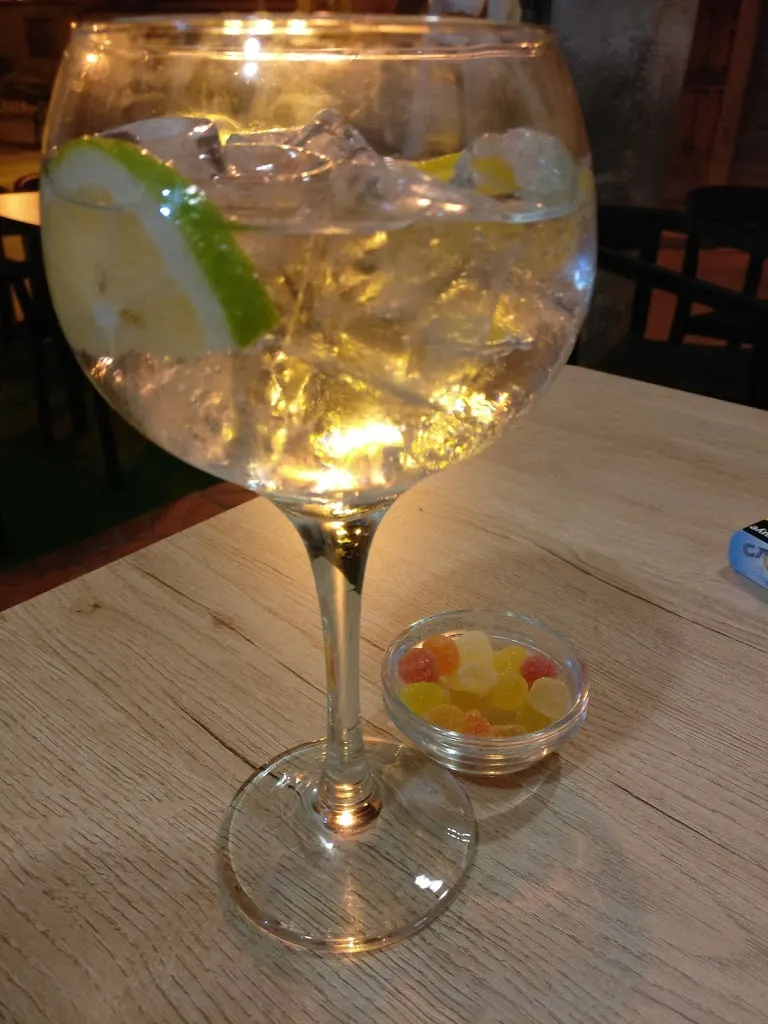 Guðmundur Magnússon_El Refugio VIGUERA_Rioja_review