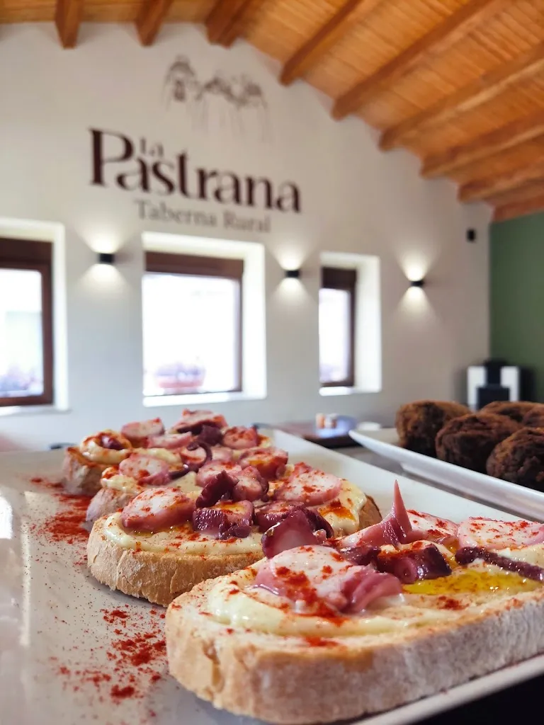 Taberna Rural La Pastrana_Olmillos de Castro_slider_image_3