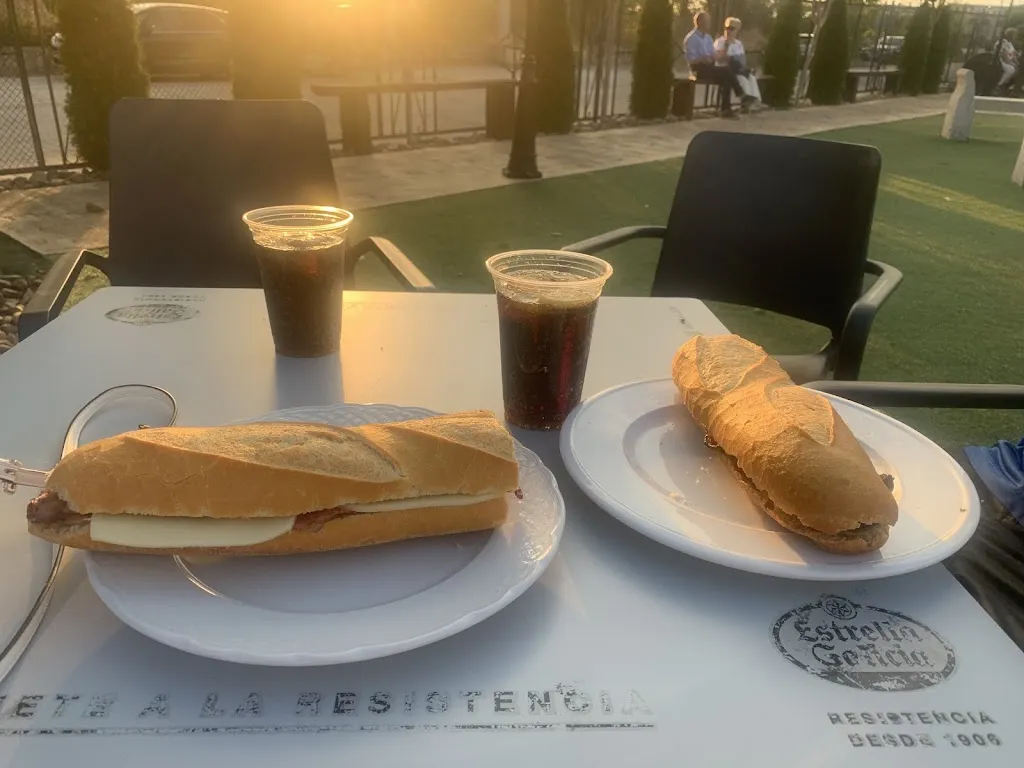 Menu_Bar El Castillo_Olmillos de Castro_immagine_5