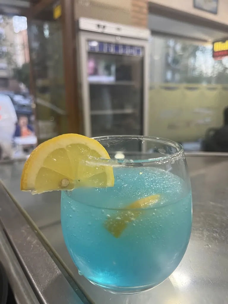 BAR RESTAURANTE LOS PEQUES A&M_Peque_slider_image_2