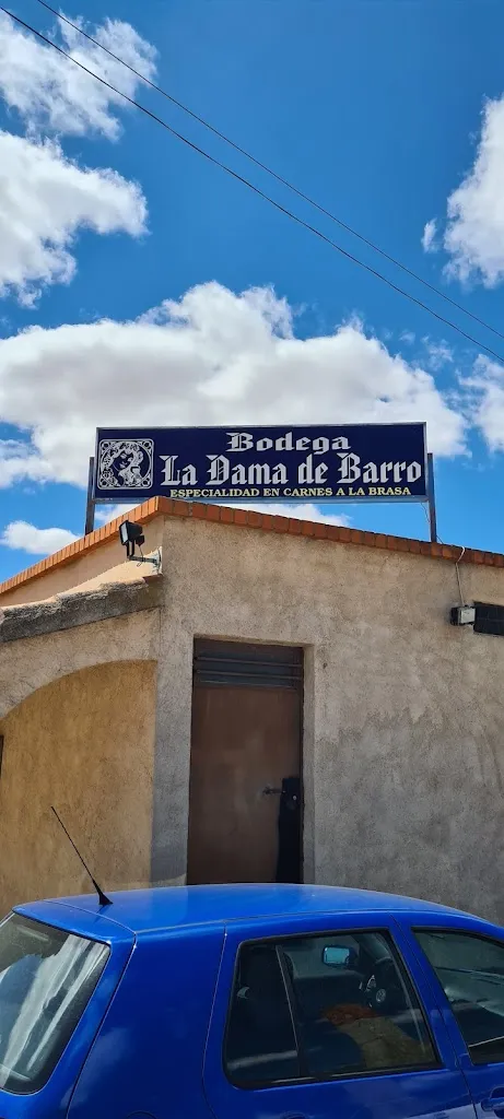 Bodega La Dama De Barro restaurant in Perdigón El