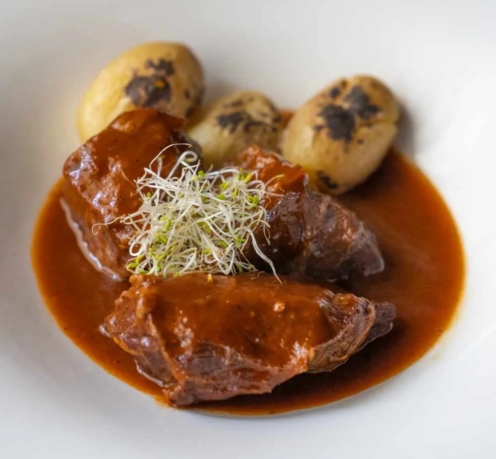 Pablo González_Pobladura del Valle_slider_image_3