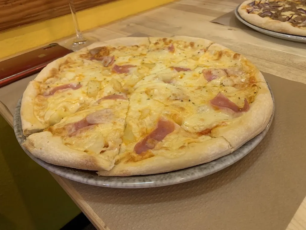 Menu_The Bee Pizzeria,_Pego El_image_6