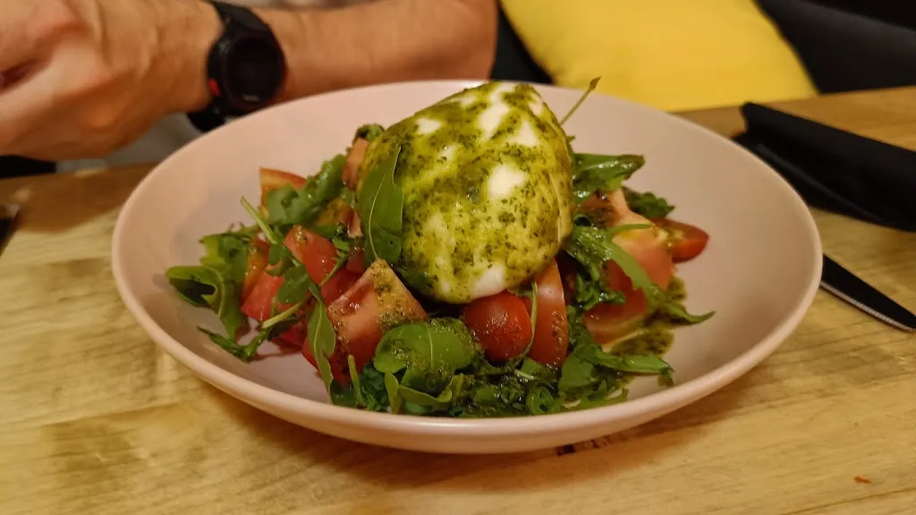 Menu_The Bee Pizzeria,_Pego El_image_9