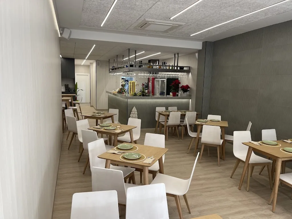 Agora - Restaurant-pizzeria restaurant in Pego El