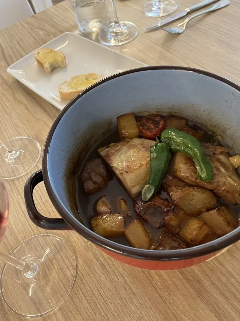 KP Doyle_Un Cuiner a l'Escoleta de Sagra_Pego El_review