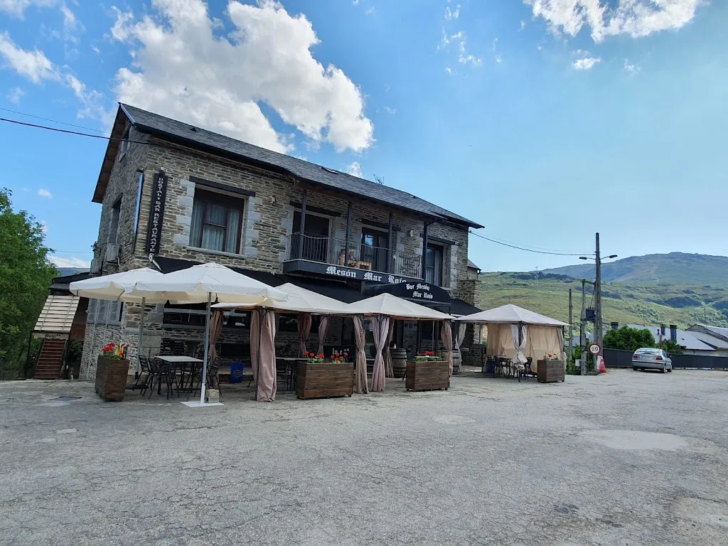 Hotel Bar Restaurante Mar Rojo SL restaurant in Requejo