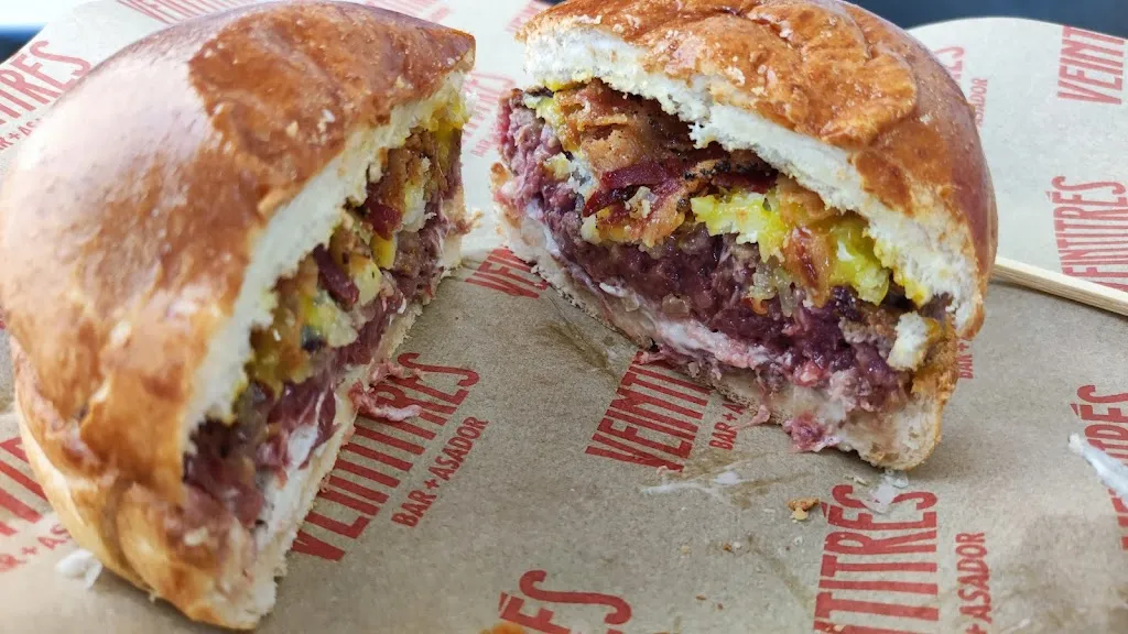 Veintitrés | Restaurante + Asador_San Cristóbal de Entreviñas_slider_image_3