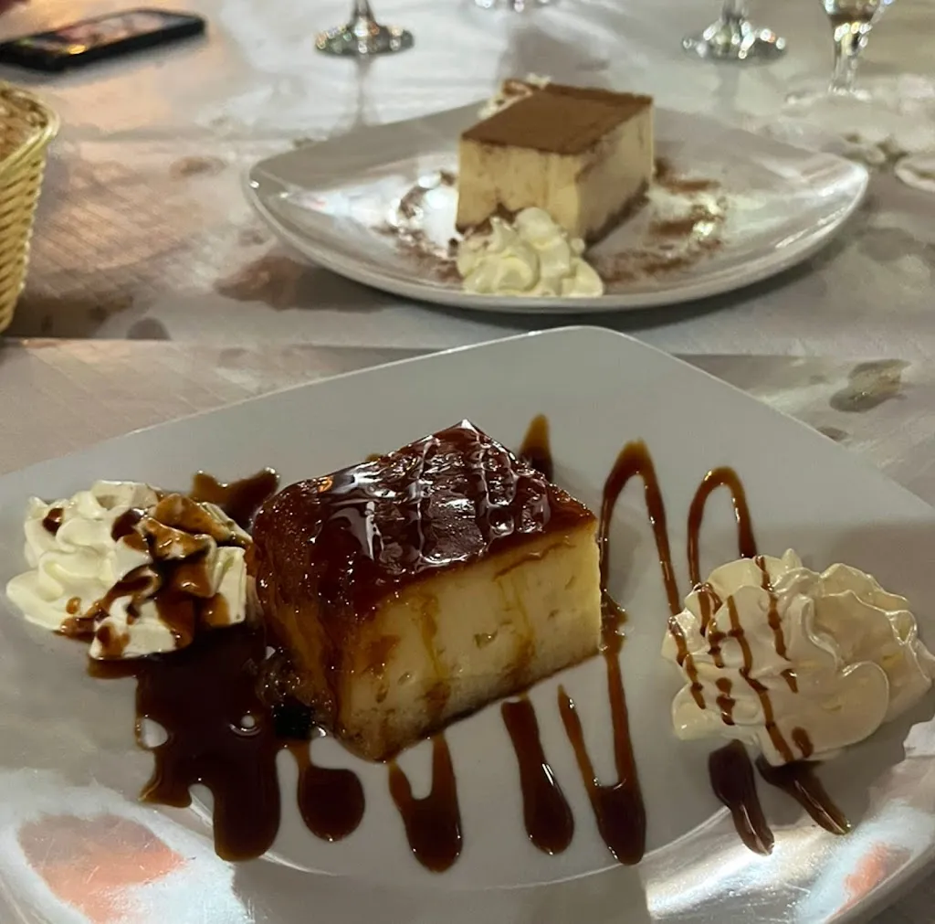 Hostal Restaurante Las Acacias_Samir de los Caños_slider_image_3