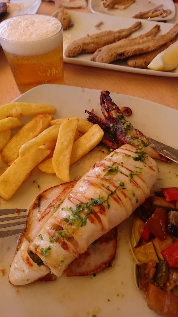 John Rees Matheson_Chiringuito de Juan_Samir de los Caños_review