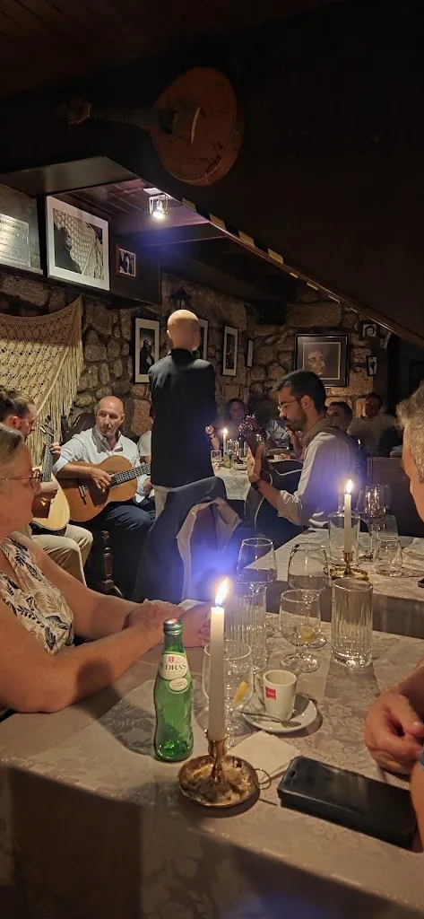 Janez Humar_Casa da Mariquinhas - Fado Porto Est. 1968_Porto_review