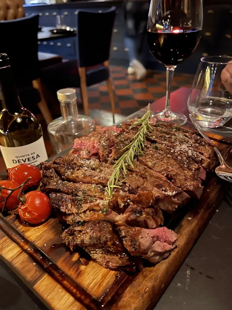 P4 na Baixa_Porto_slider_image_3