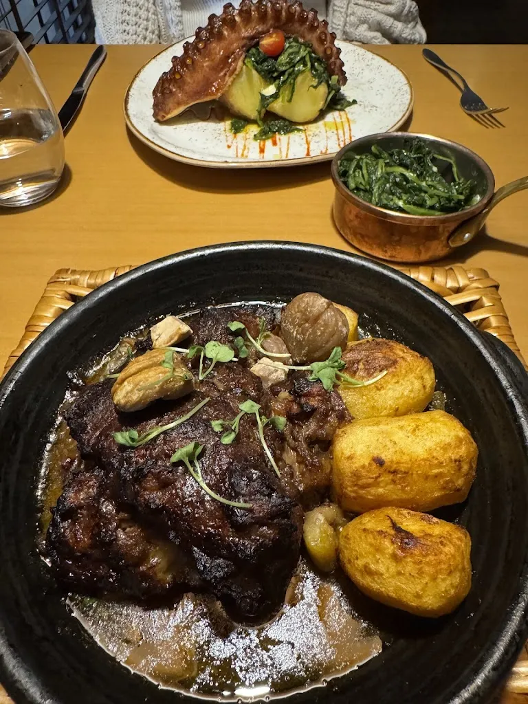 abdul mangum_éLeBê Baixa_Porto_Bewertung