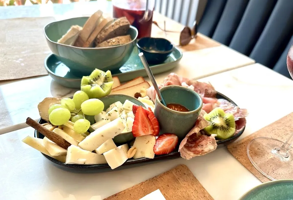 All In Porto_Porto_slider_image_3