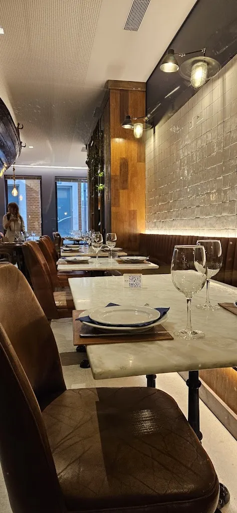 Meia-Nau Porto_Porto_slider_image_3