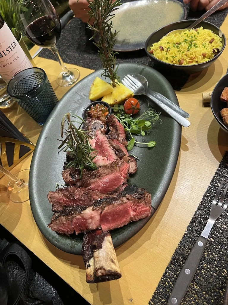 Louis Comerford_Badio restaurant_Porto_review