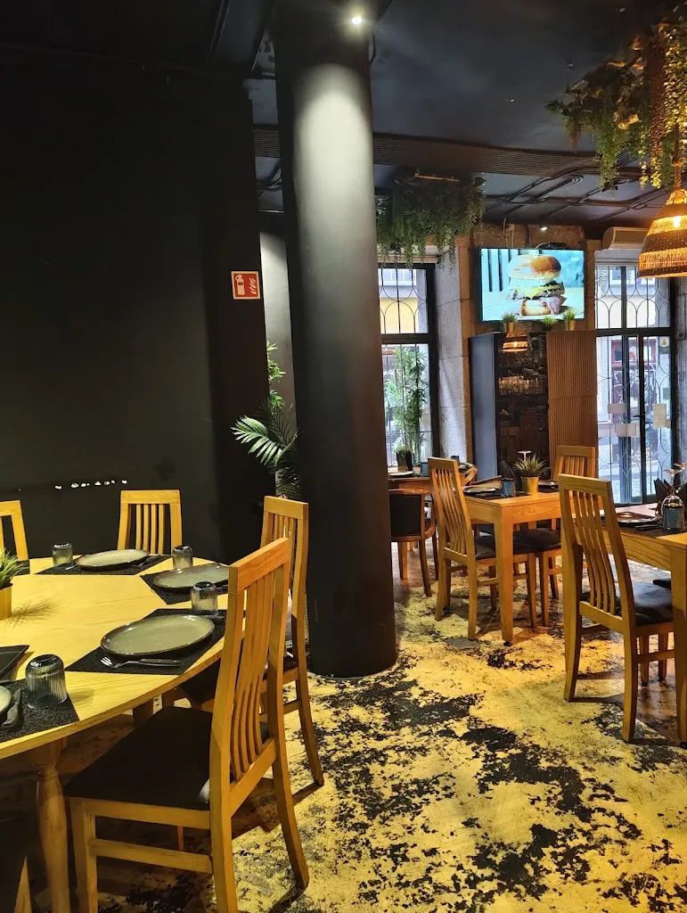 Badio restaurant_Porto_slider_image_2