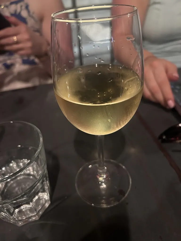 Alyson Ring_Rua Tapas & Music Bar_Porto_recensione