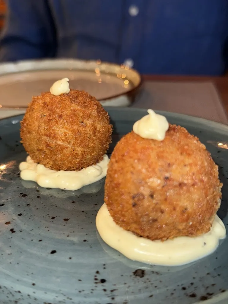 Jeremy Guilfoyle_ENCAIXADOS_Porto_review