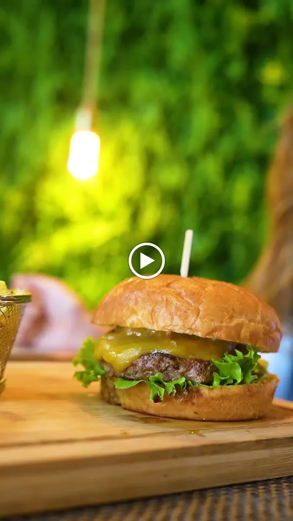 Vaccarum Francesinhas & Tapas - Sá da Bandeira_Porto_slider_image_2