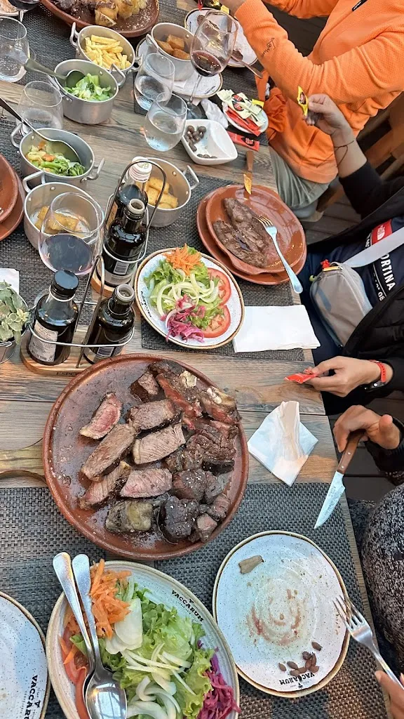 Adelline Sihotang_Vaccarum_Porto_recensione