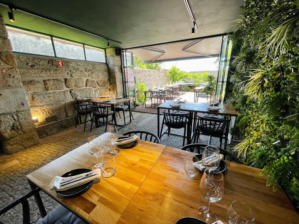 ALIBI by YoursPorto_Porto_slider_image_1