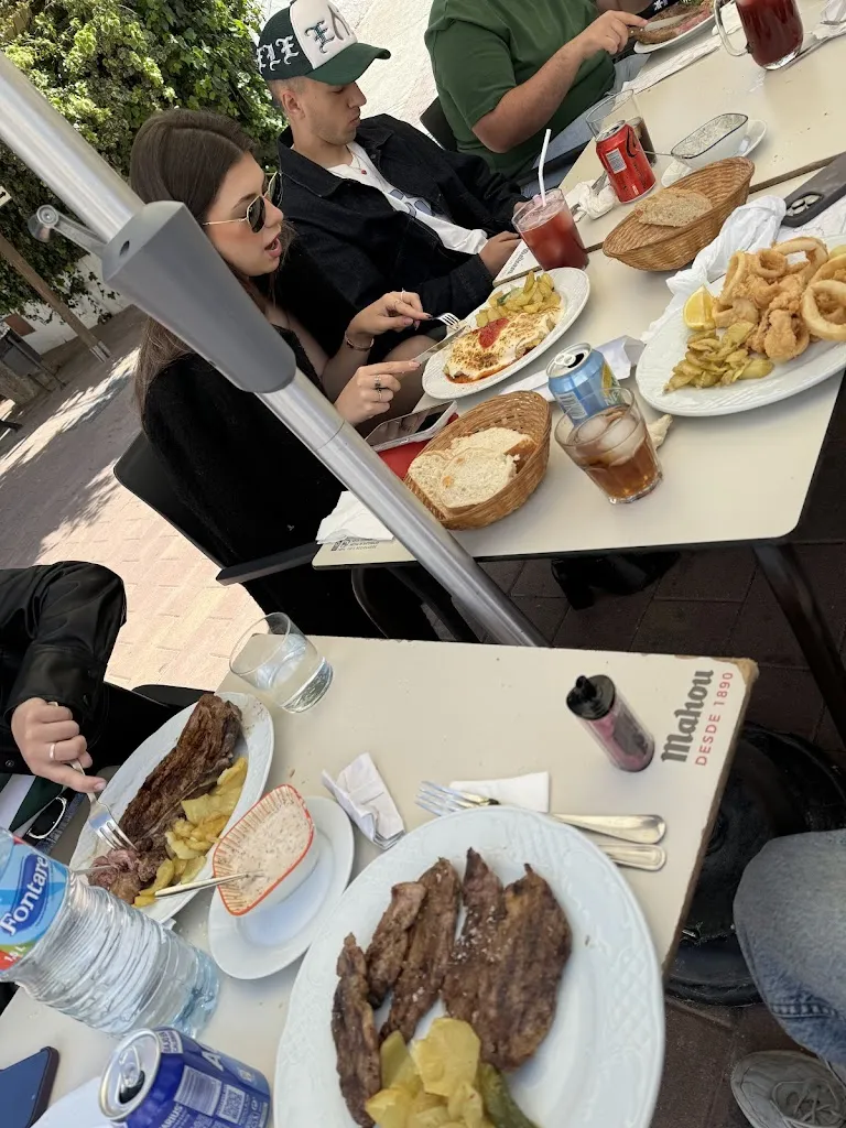 Alexander Barot_Bar Villanueva_Vícar_review