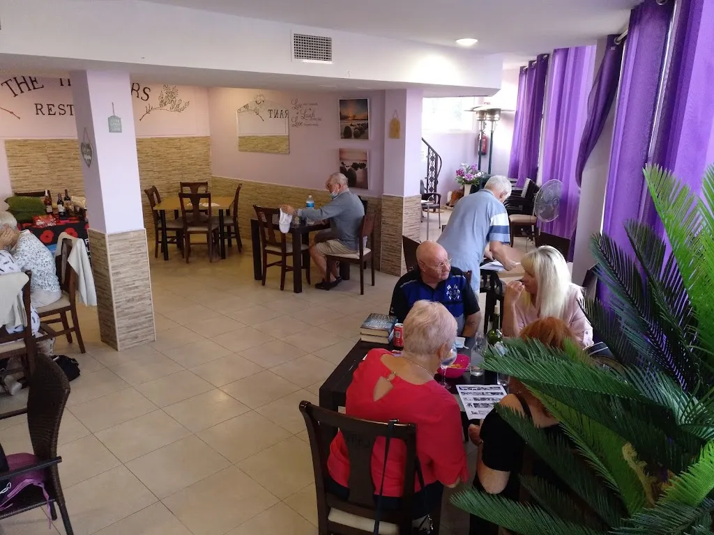 Heathers Bar_Zurgena_slider_image_1