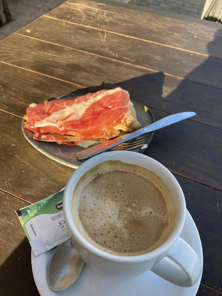 Patricia Garcia Correa_Café Scriptorium & Terraza La Zona_Tábara_review