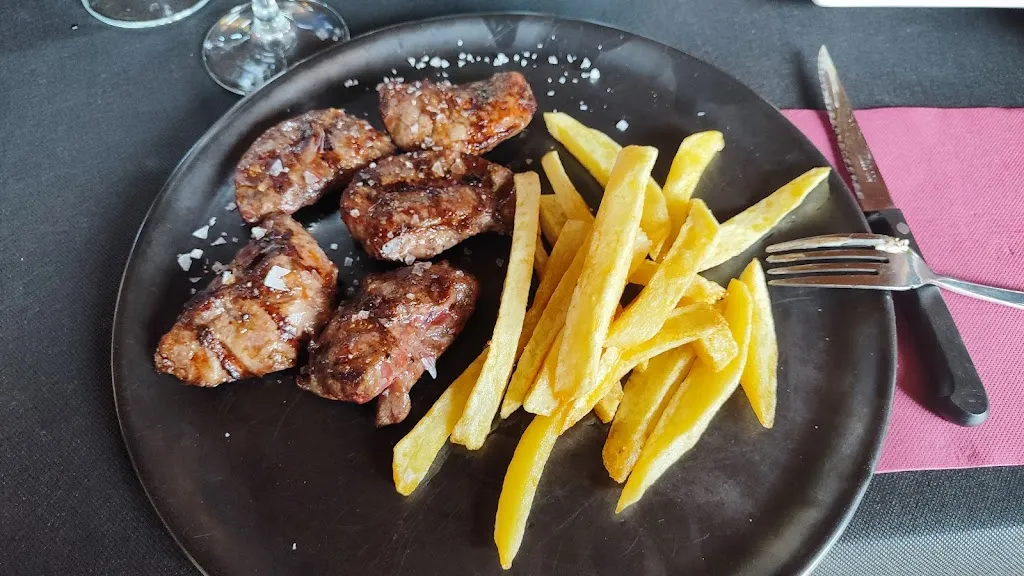 Raquel Cal_Bar-Asador Las Cumbres_Tábara_review