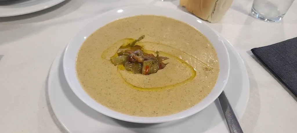 BONSAI EN CORTO_Restaurante Fijo´s bar_Santovenia_review