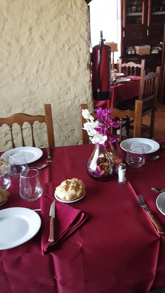 Mesón La Herradura_Santovenia_slider_image_2