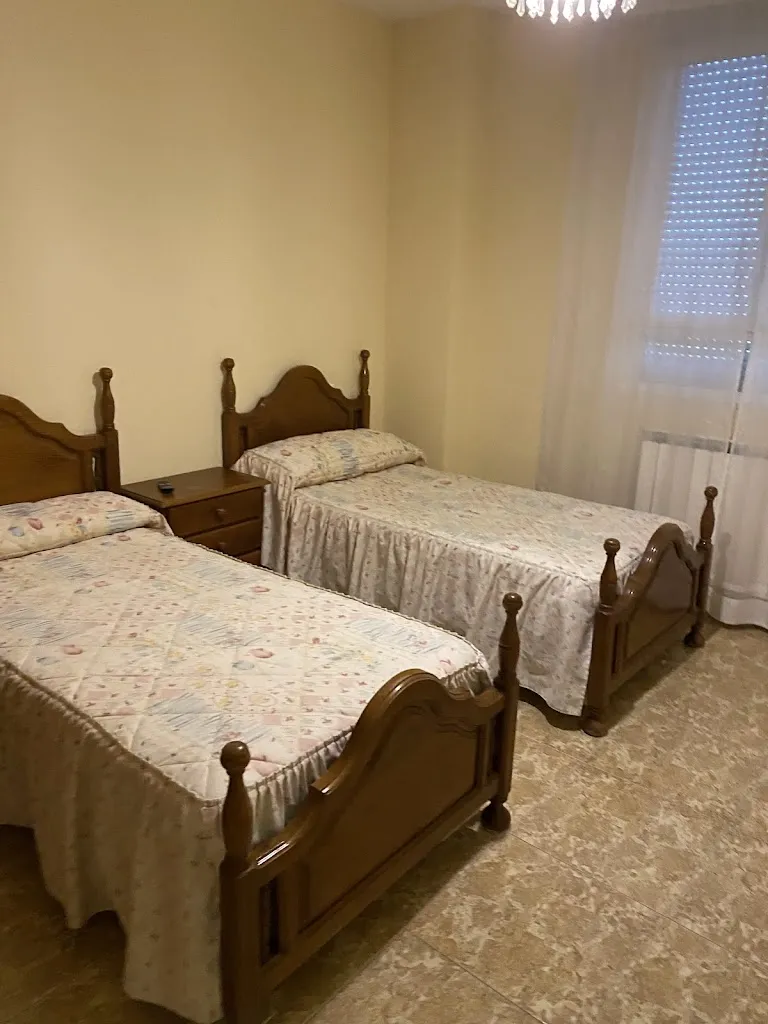 Hostal Restaurante El Cruce_Trabazos_slider_image_3