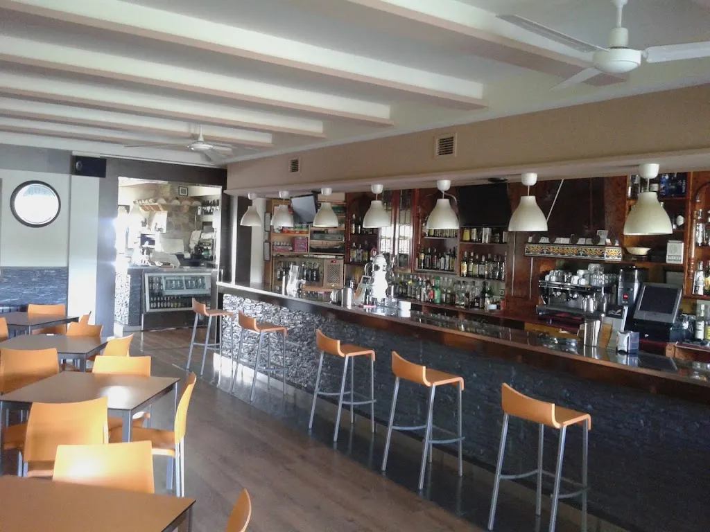 Restaurante TMJ restaurant in Uña de Quintana