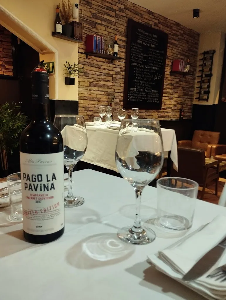 El Rincón, cocina española y arroces_Uña de Quintana_slider_image_3