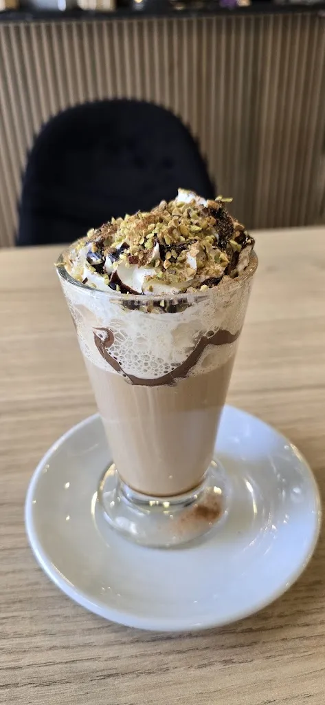 Candela Resto Bar restaurant in Uña de Quintana