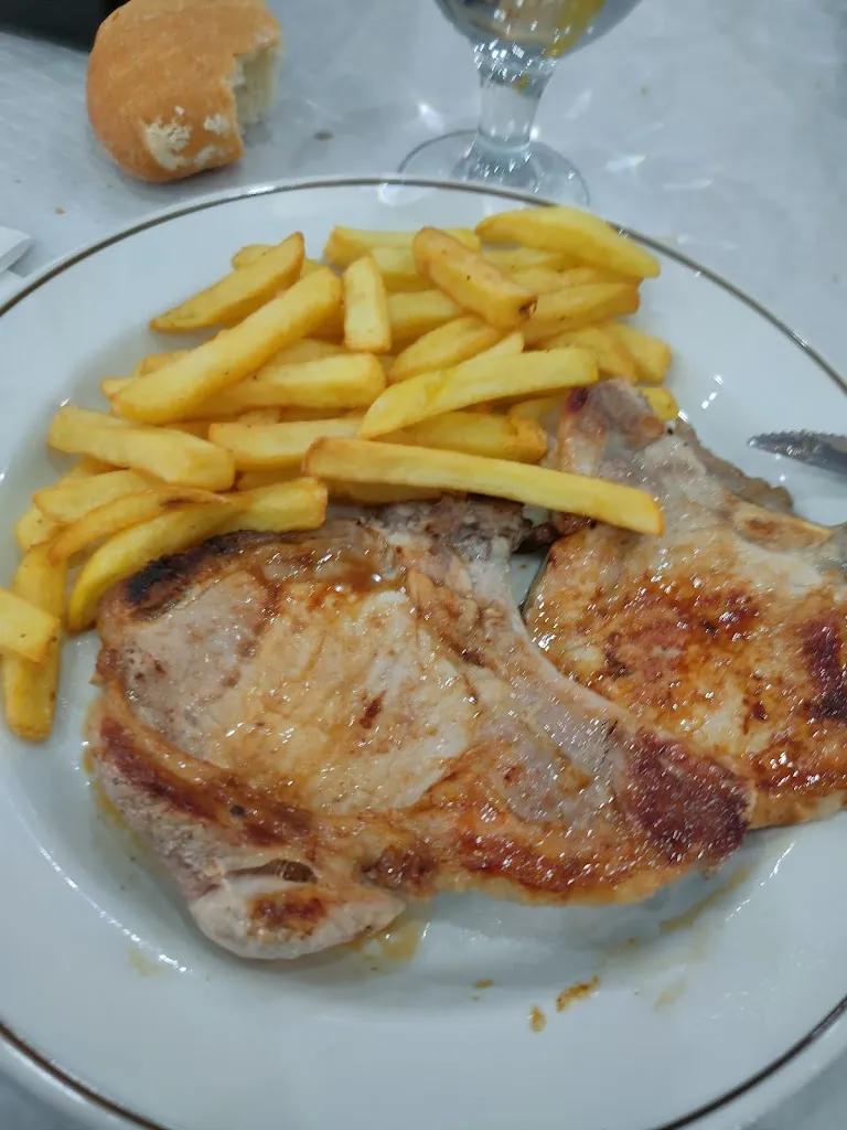 Lisboa restaurant restaurant in Vallesa de la Guareña