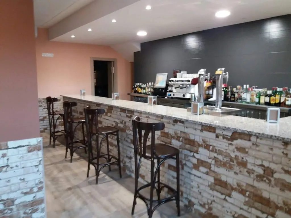 BAR BAL-P. restaurant in Vegalatrave