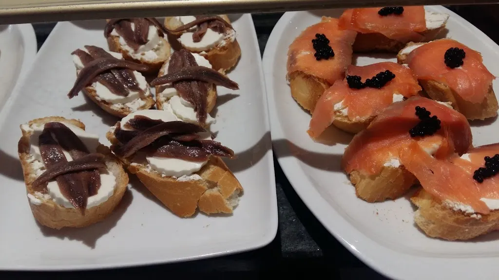 Menu_Bar FERMY_Venialbo_image_3