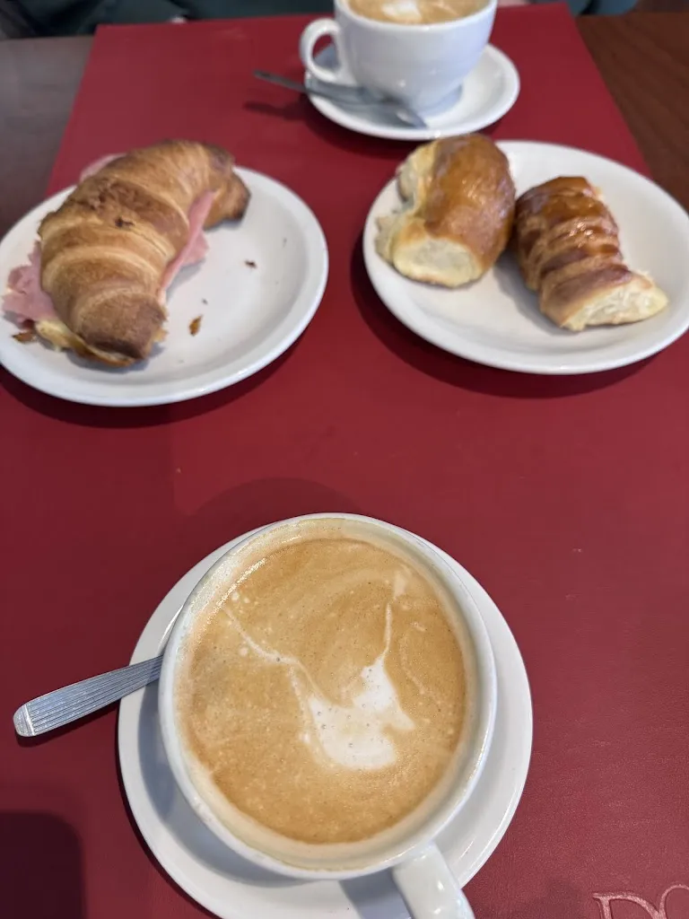 Domenica Pizza y Café_San Justo_slider_image_3