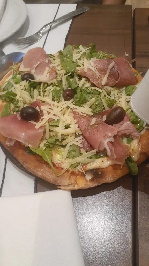 Yanina Albarracin_Justo_San Justo_review