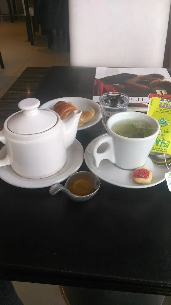 Javier Emanuel Pomponio_Chó_San Justo_review