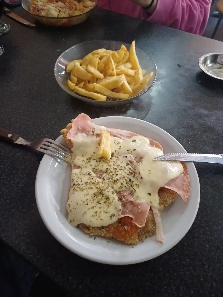 Brian Abou Rez_California Dreaming Bodegón_San Justo_review