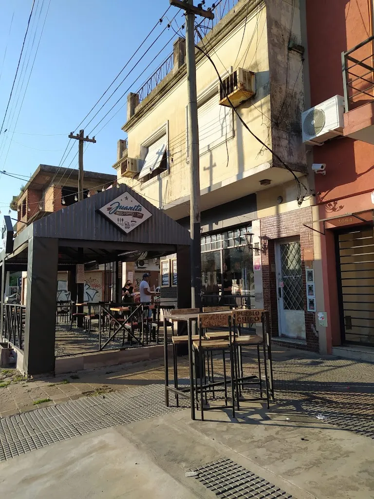 Juanita resto bar restaurant in San Justo