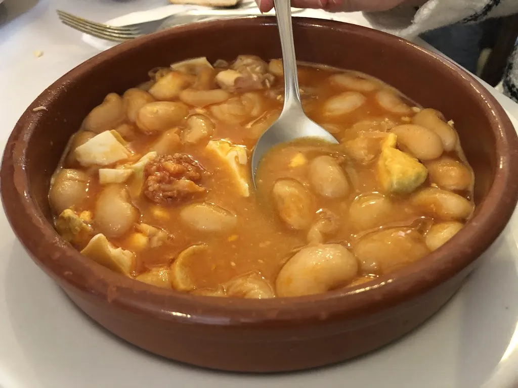 Abeto Rojo Bar-Restaurant_Villalpando_slider_image_3