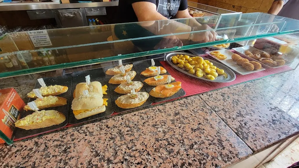 Menu_Bar Calleja_Villalube_image_7