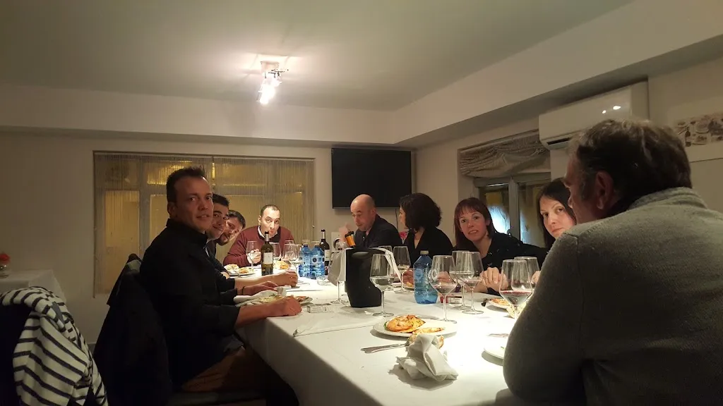 RAUL SEVILLA_Bar Calleja_Villalube_review