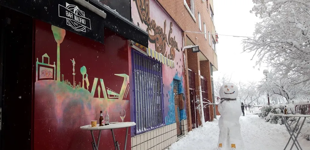 Victoria Senaty_Bar Madrid_Villalobos_review